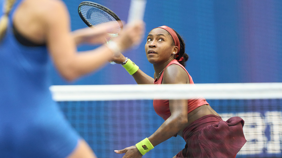 Coco Gauff playing in the Round of 16 at the 2023 US Open.